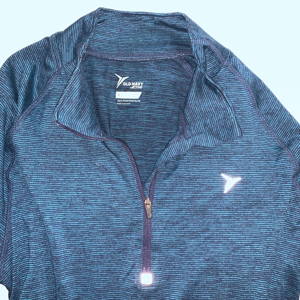 Athletic top - Picture 2 of 2